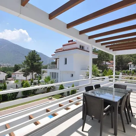 Villa Pinara *